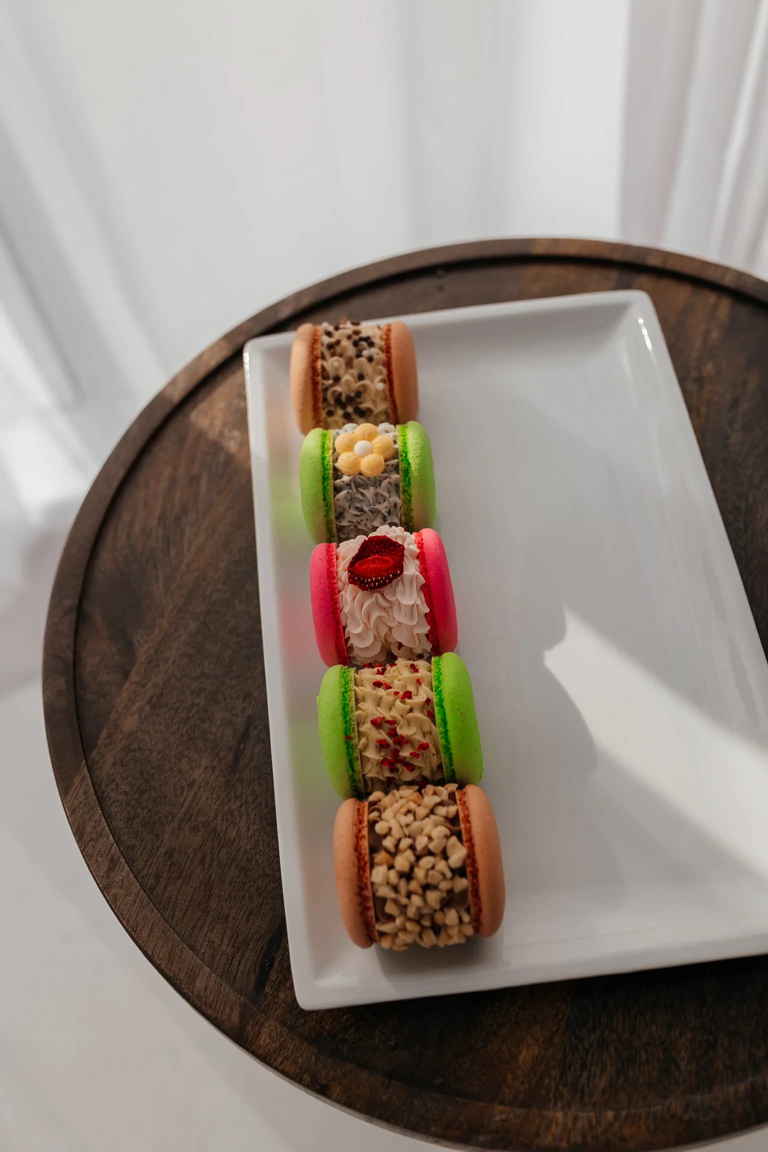 Stacked macaron plate