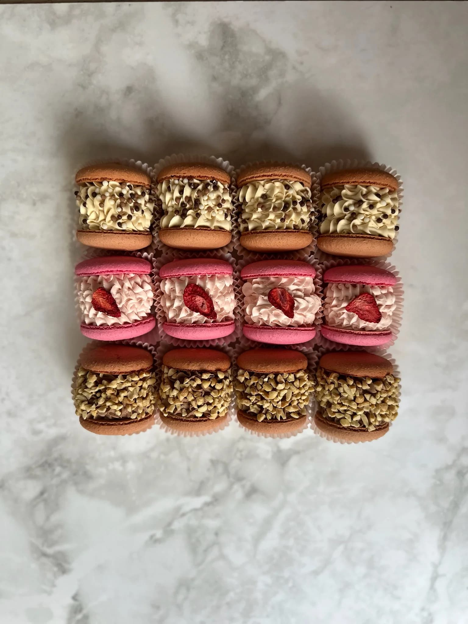 Macaron tray with brand card